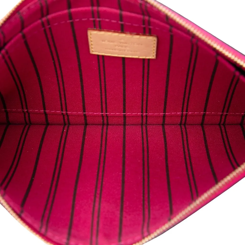 Louis Vuitton Monogram Neverfull MM Pouch Brown Canvas Very good - Model View