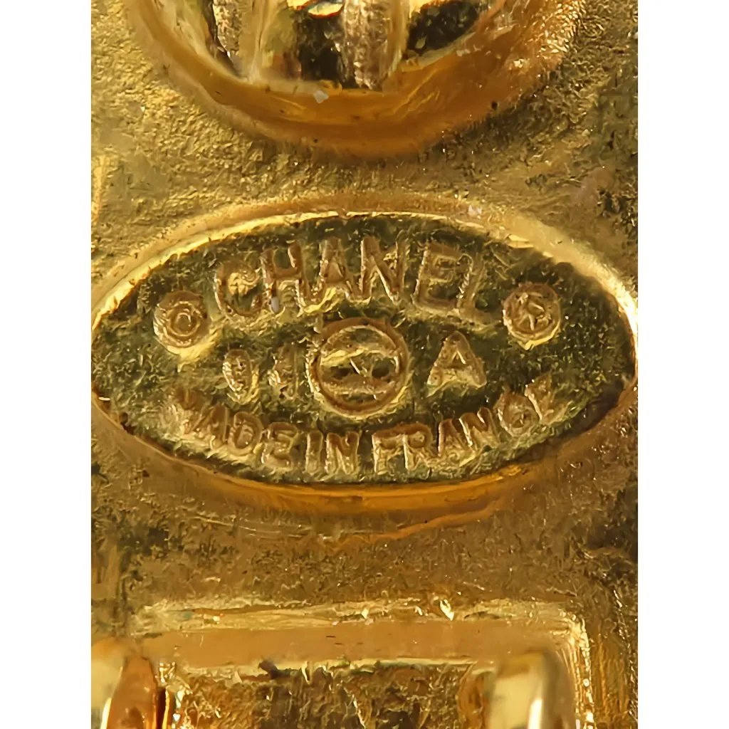 Chanel CC Gold Plated Faux Pearl Clip On Earrings Gold Metal Very good - Model View