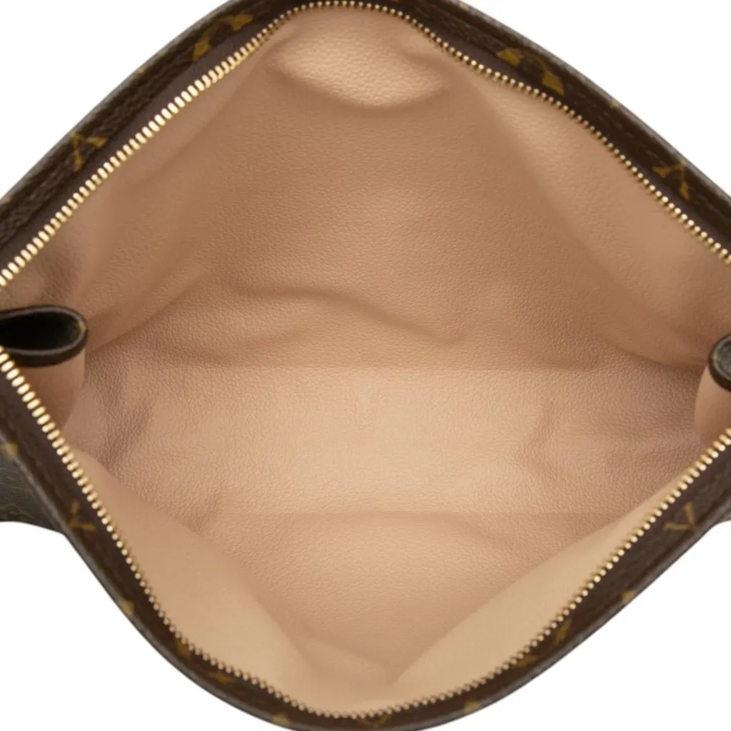 Louis Vuitton Monogram Toiletry Pouch 26 Brown Very good - Model View
