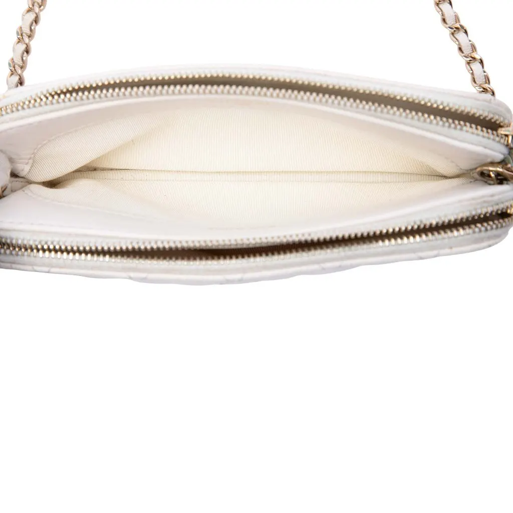 Chanel CC Quilted Caviar Double Zip Clutch With Chain White Leather Very good - Model View