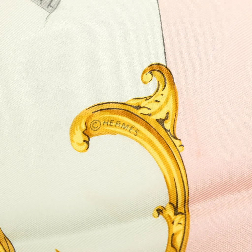 Hermès Bordeaux Porte Oceane Silk Scarf 90 Pink Very good - Model View