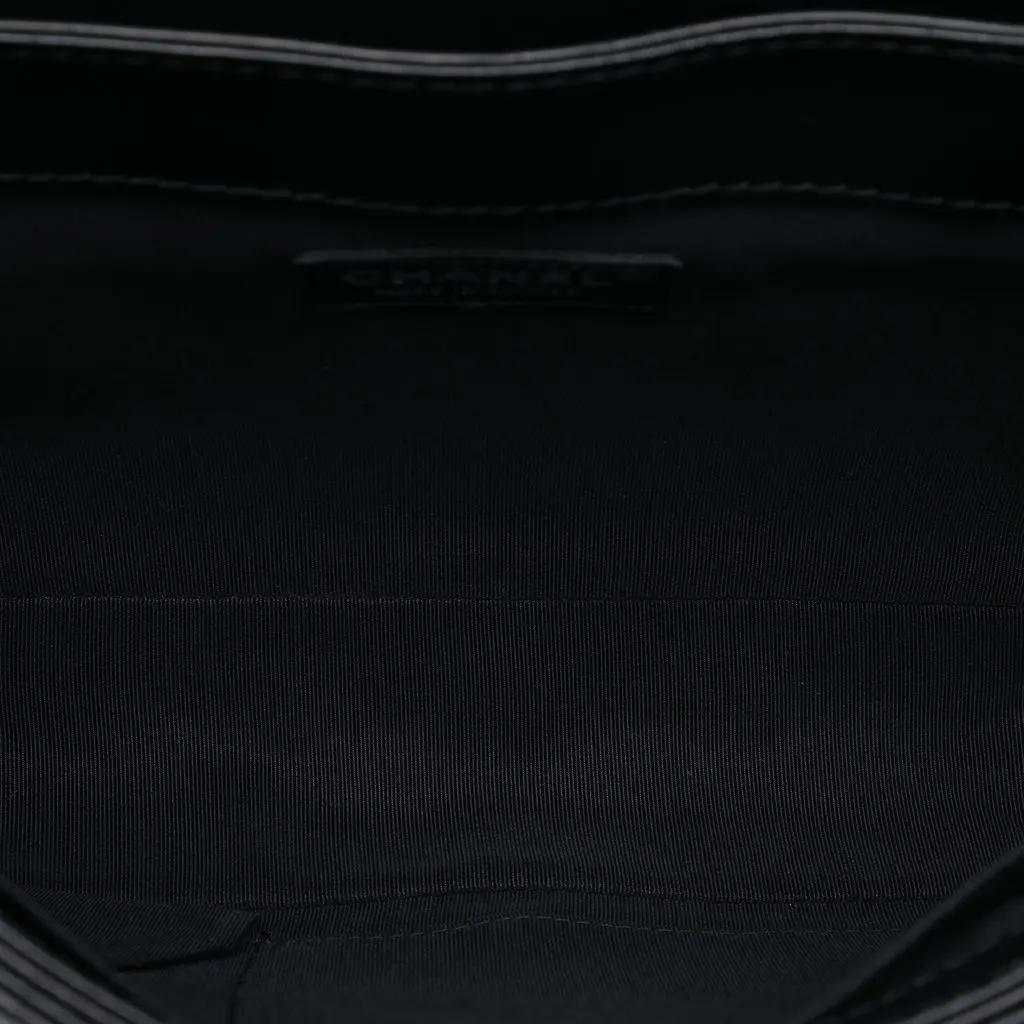 Chanel Paris Dallas Medium Lambskin Enchained Boy Flap Black Leather Very good - Model View