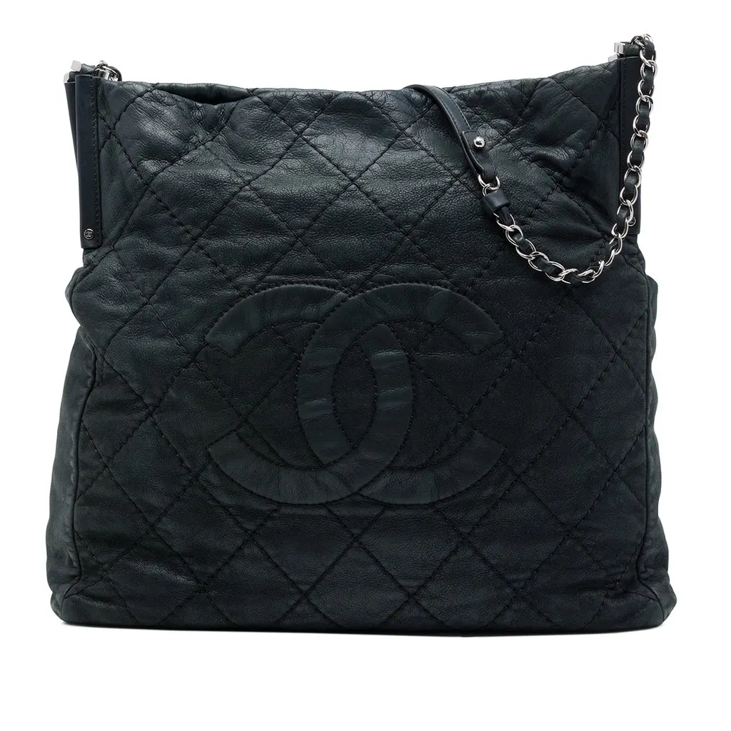 Chanel Quilted Iridescent Calfskin Sea Hit Tote Black Leather Very good - Front View