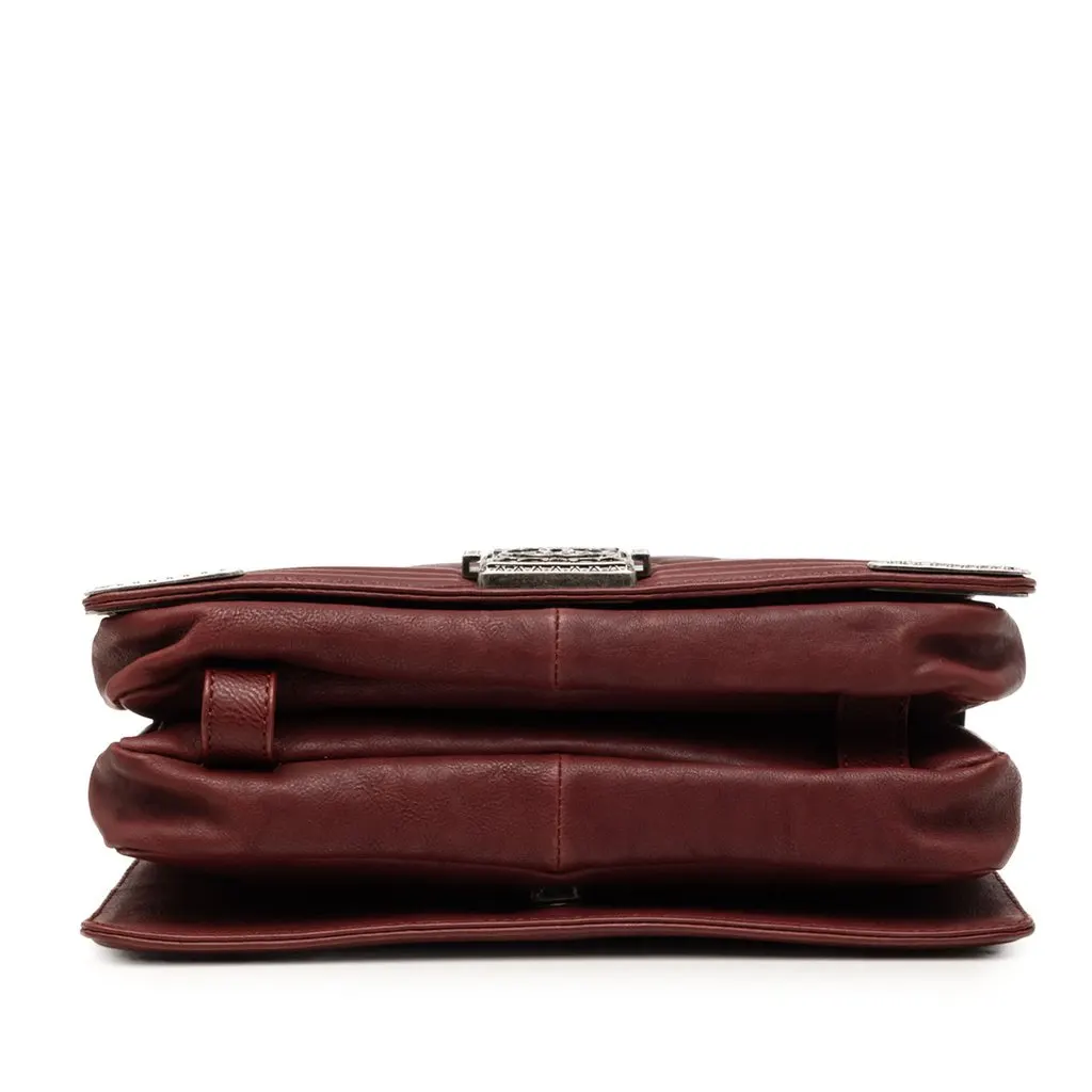 Chanel Paris Dallas Medium Quilted Calfskin Cowboy Boy Flap Red Leather Very good - Inside View