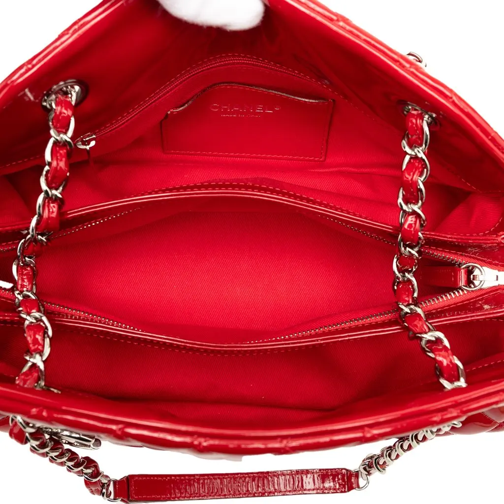 Chanel Medium Quilted Patent Just Mademoiselle Bowling Bag Red Leather Very good - Model View
