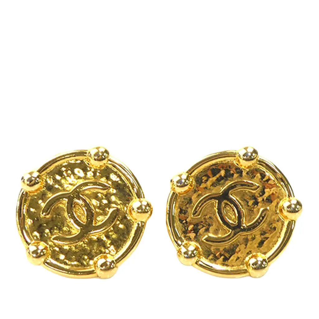 Chanel CC Gold Plated Round Clip On Earrings Gold Metal Very good - Front View