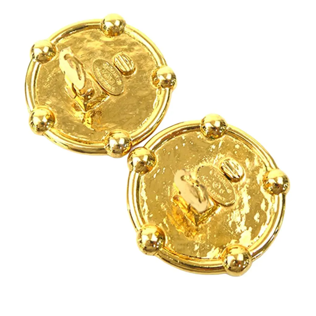 Chanel CC Gold Plated Round Clip On Earrings Gold Metal Very good - Model View