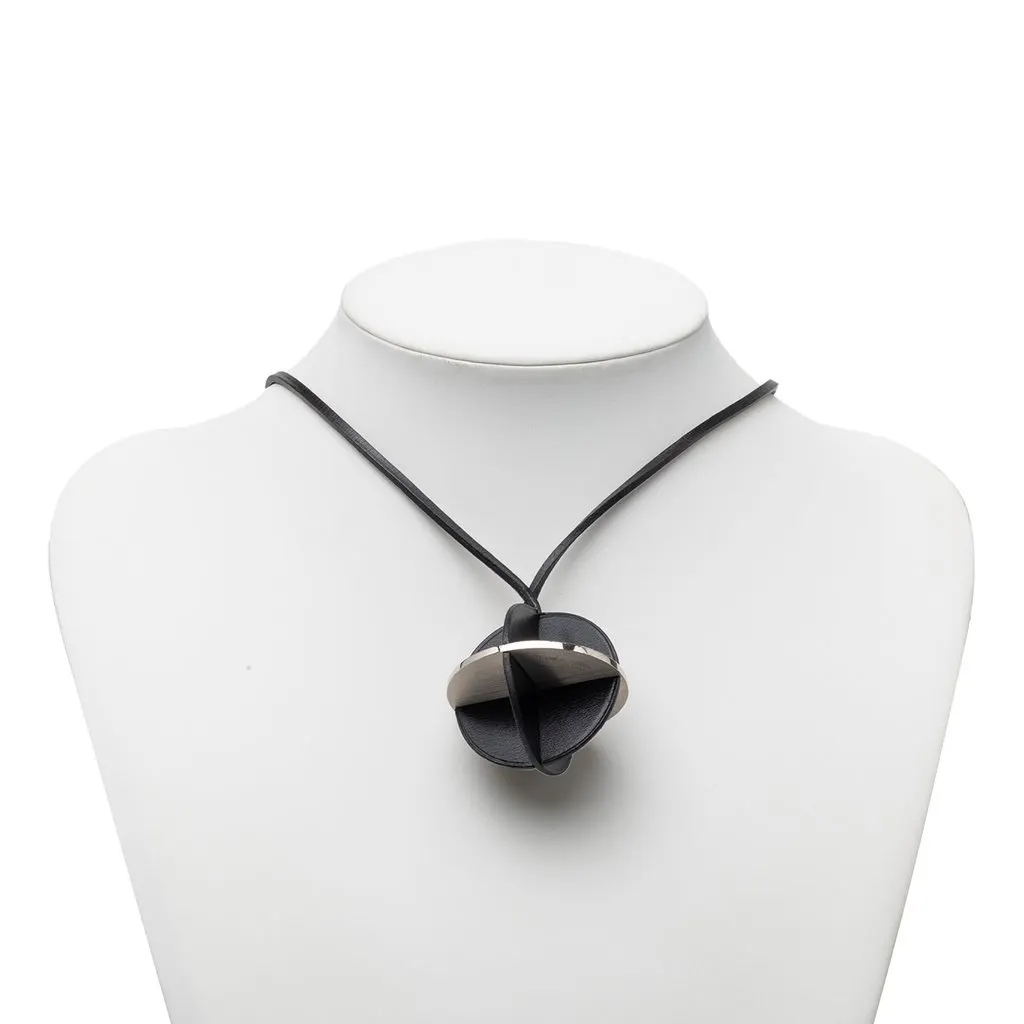 Hermès Leather and Brass Zodiac Pendant Necklace Black Leather Very good - Box View