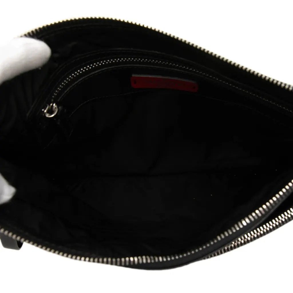 Valentino Vinyl VLTN Clutch Black Plastic Very good - Model View