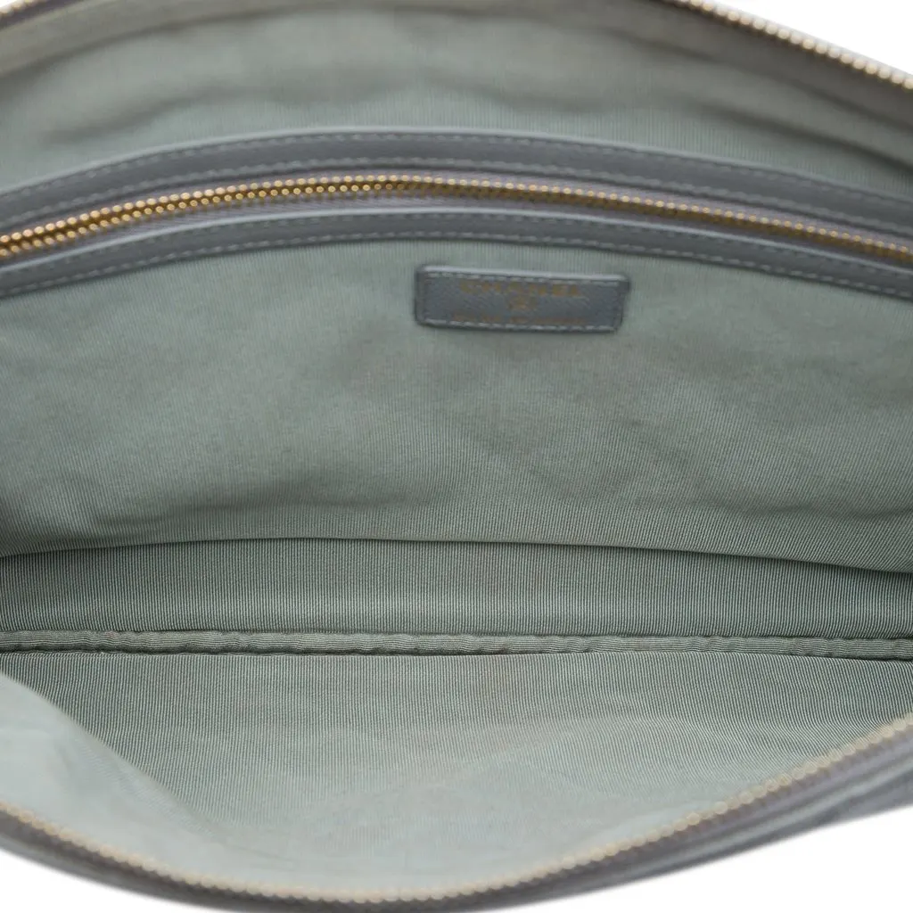 Chanel Large Quilted Caviar O Case Clutch MultiColor Leather Very good - Model View