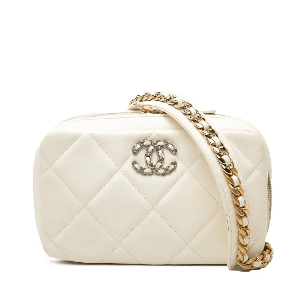 Chanel Lambskin 19 Camera Bag White Leather Very good - Front View
