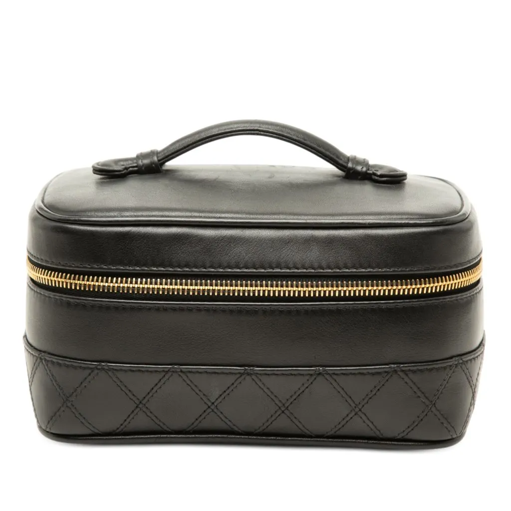 Chanel CC Quilted Lambskin Vanity Bag Black Leather Very good - Front View