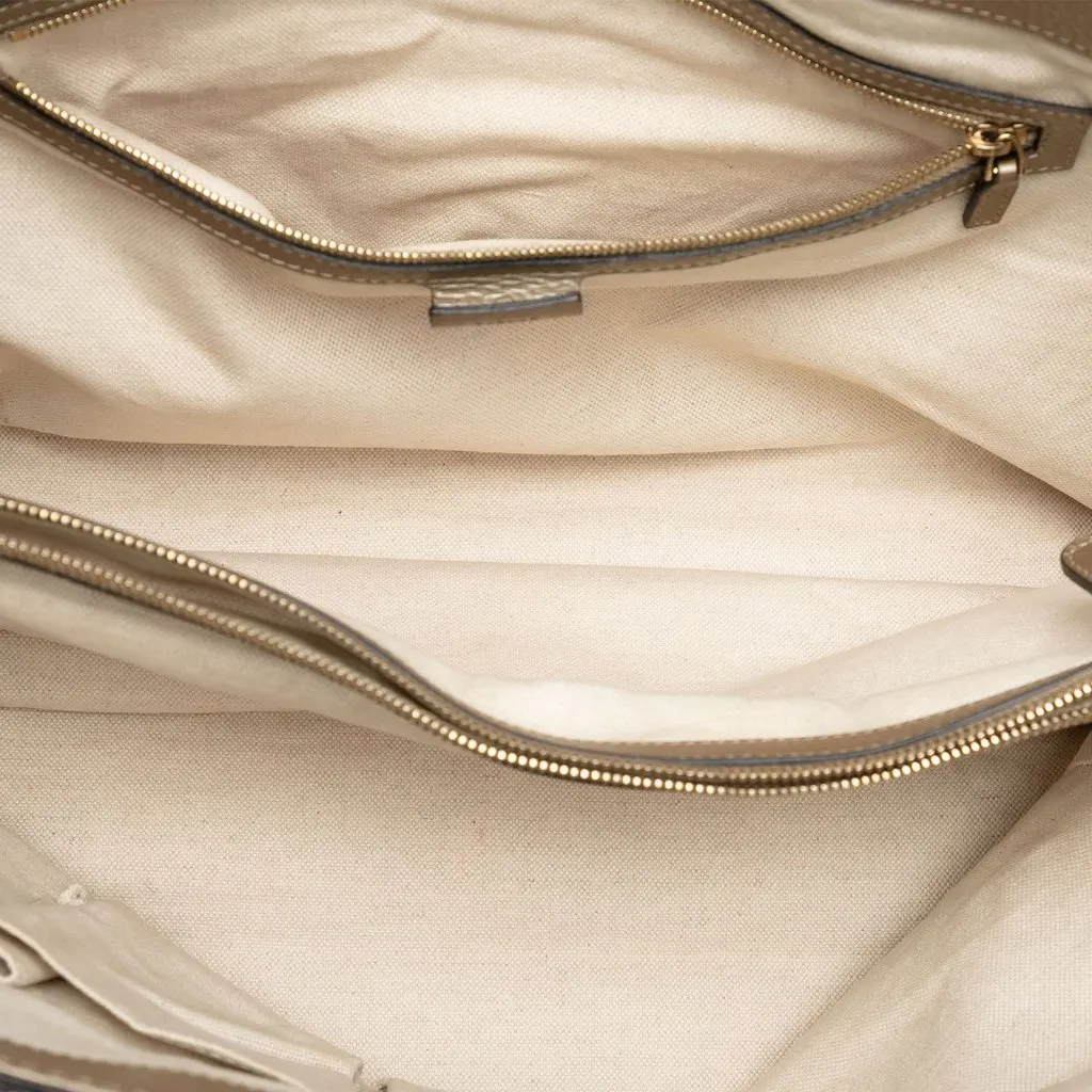 Gucci Metallic Grained Leather Bella Tote Gold Leather Very good - Model View