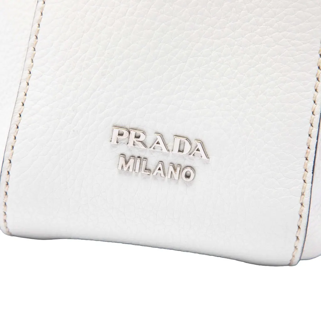 Prada Vitello Daino Grommet Chain Shoulder Bag White Leather Very good - Box View