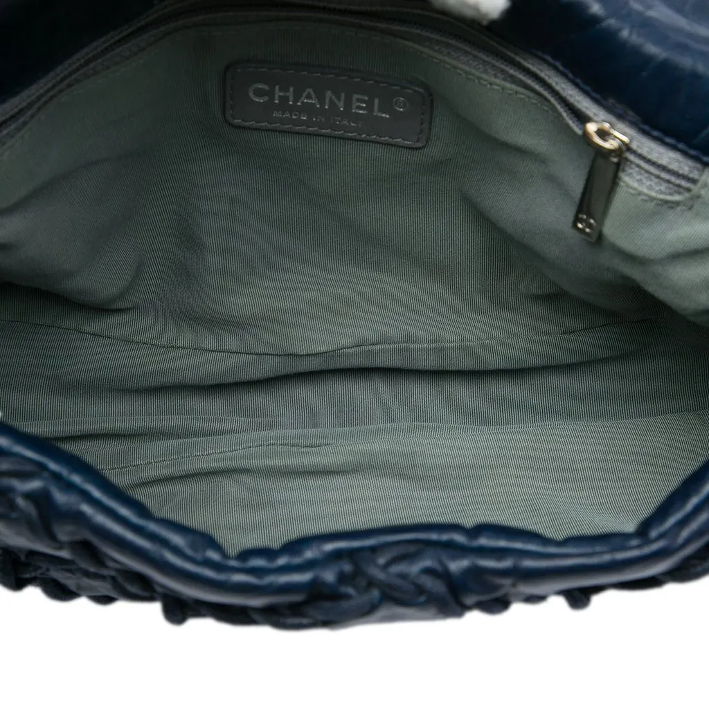 Chanel Medium Quilted Crinkled Calfskin Ultra Stitch Flap Blue Leather Very good - Model View