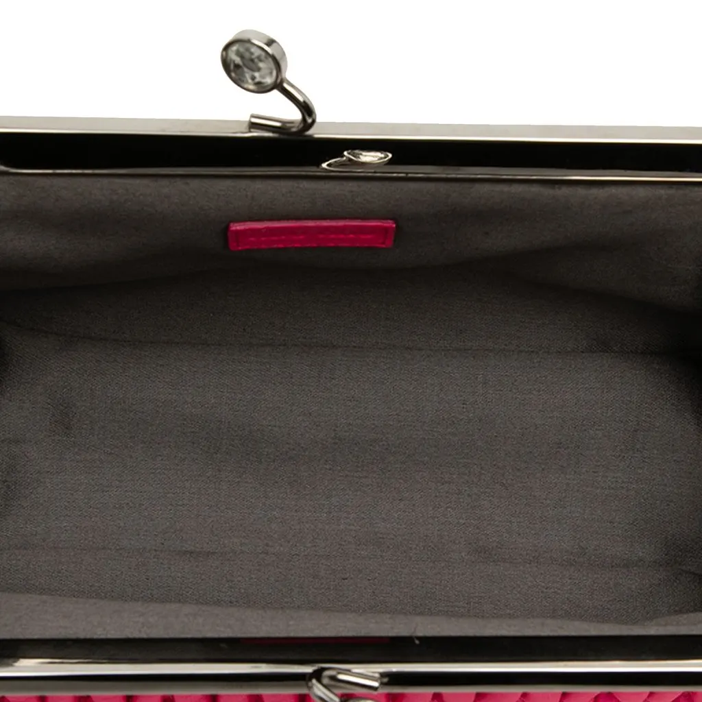 Miu Miu Matelasse Nappa Kiss Lock Frame Clutch Pink Leather Very good - Model View