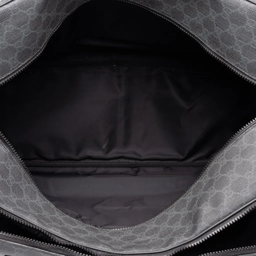 Gucci GG Supreme Travel Bag Black Canvas Good - Model View