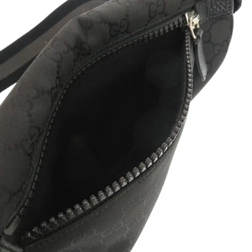 Gucci GG Nylon Web Belt Bag Black Very good - Model View