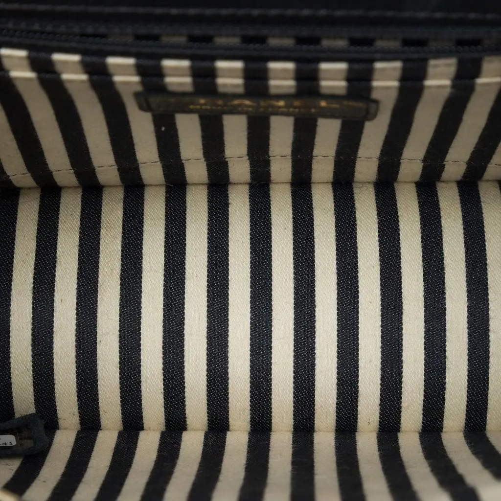 Chanel Small Chevron Calfskin Envelope Flap Black Leather Very good - Model View