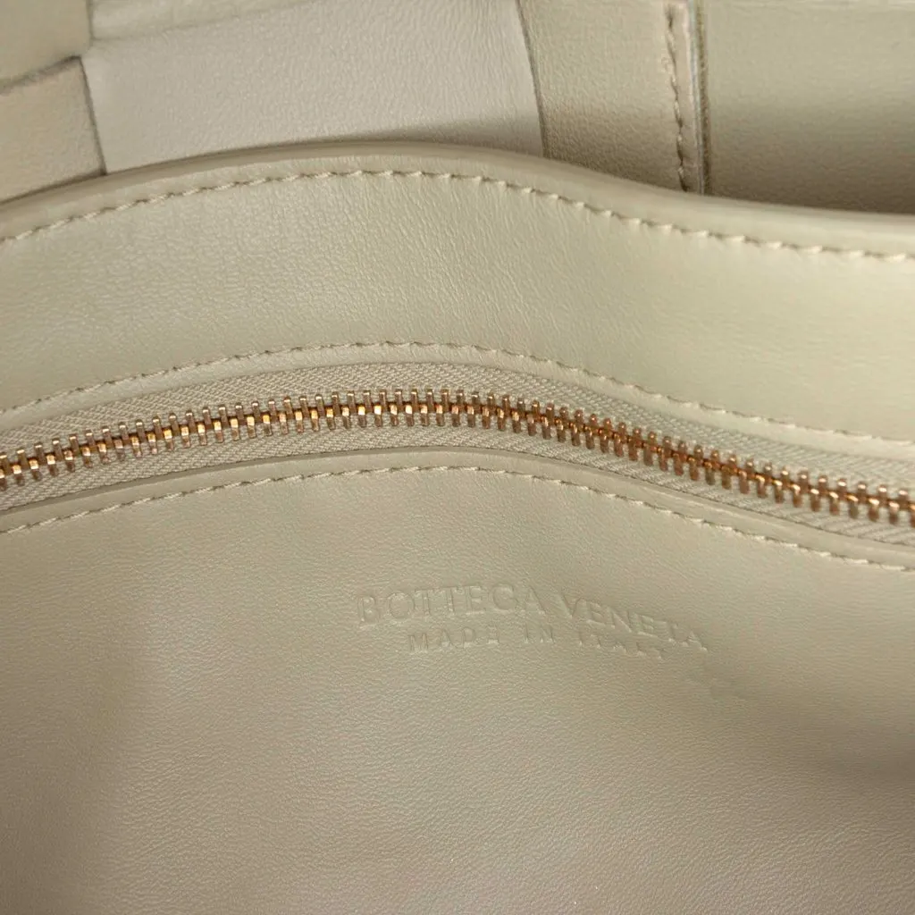 Bottega Veneta Nappa Intrecciato Brick Cassette Beige Leather Very good - Box View