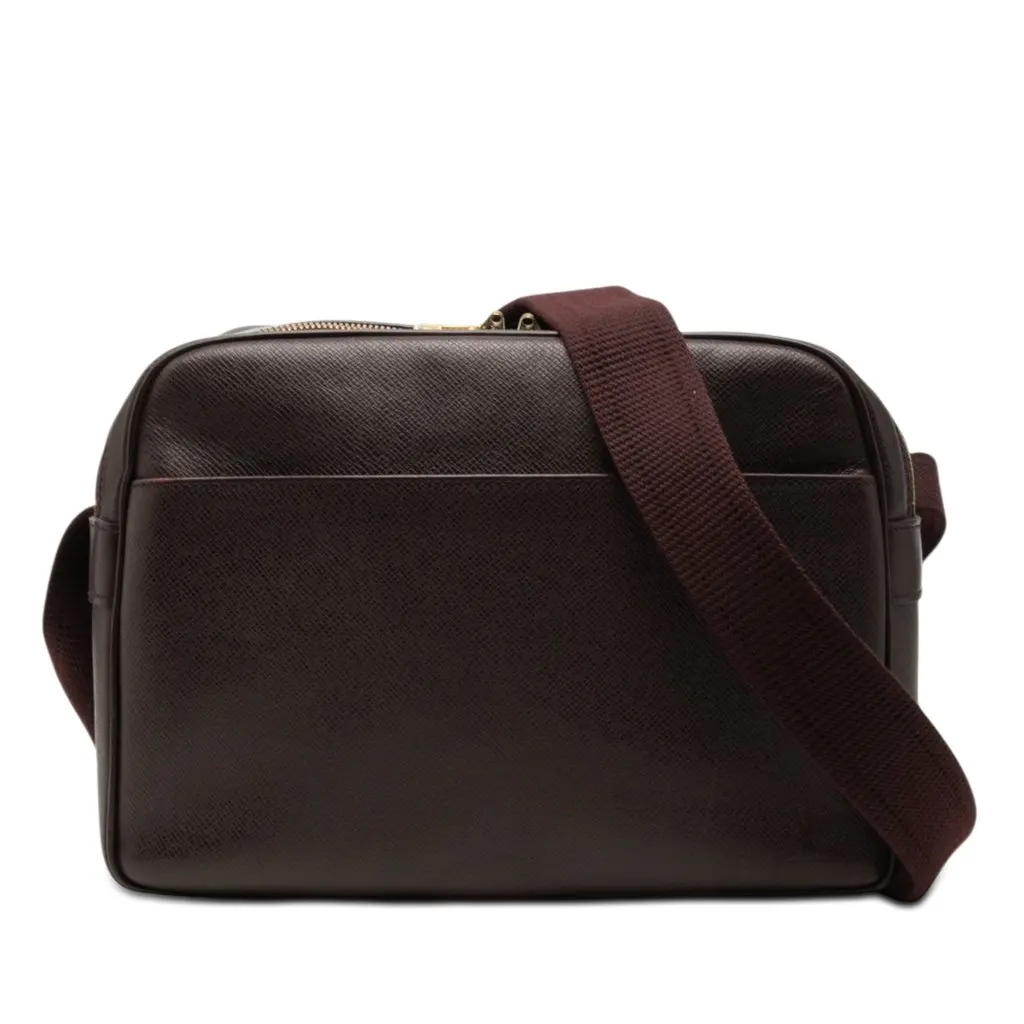 Louis Vuitton Taiga Reporter PM Red Leather Very good - Front View