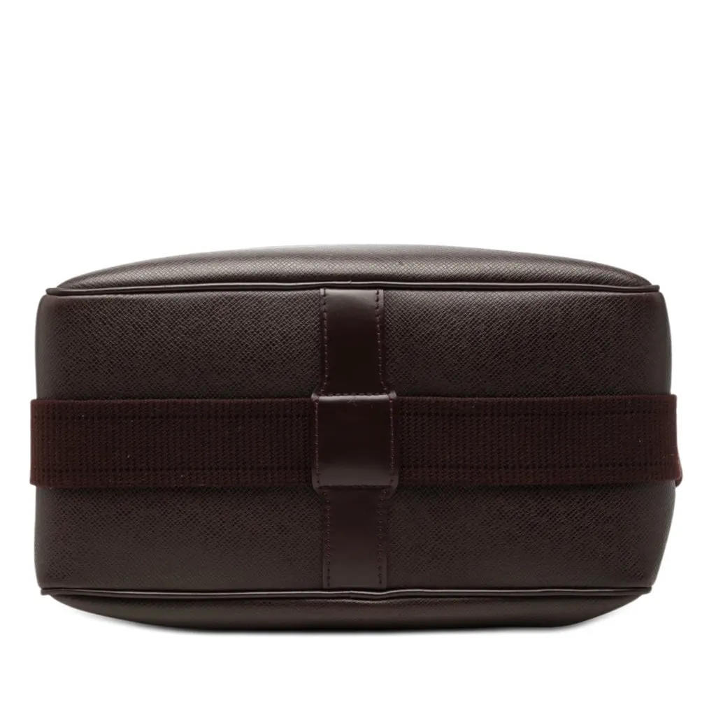 Louis Vuitton Taiga Reporter PM Red Leather Very good - Inside View