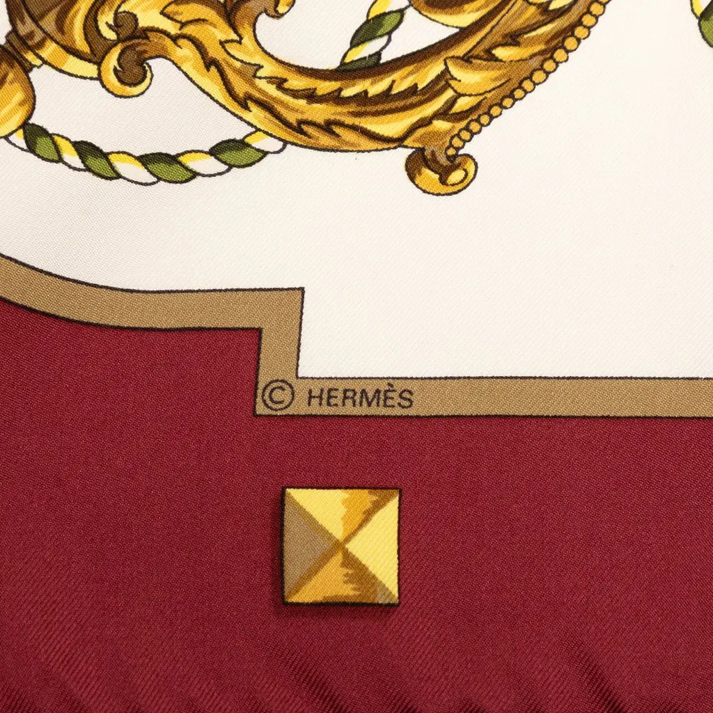 Hermès Les Cles Silk Scarf 90 White Very good - Model View
