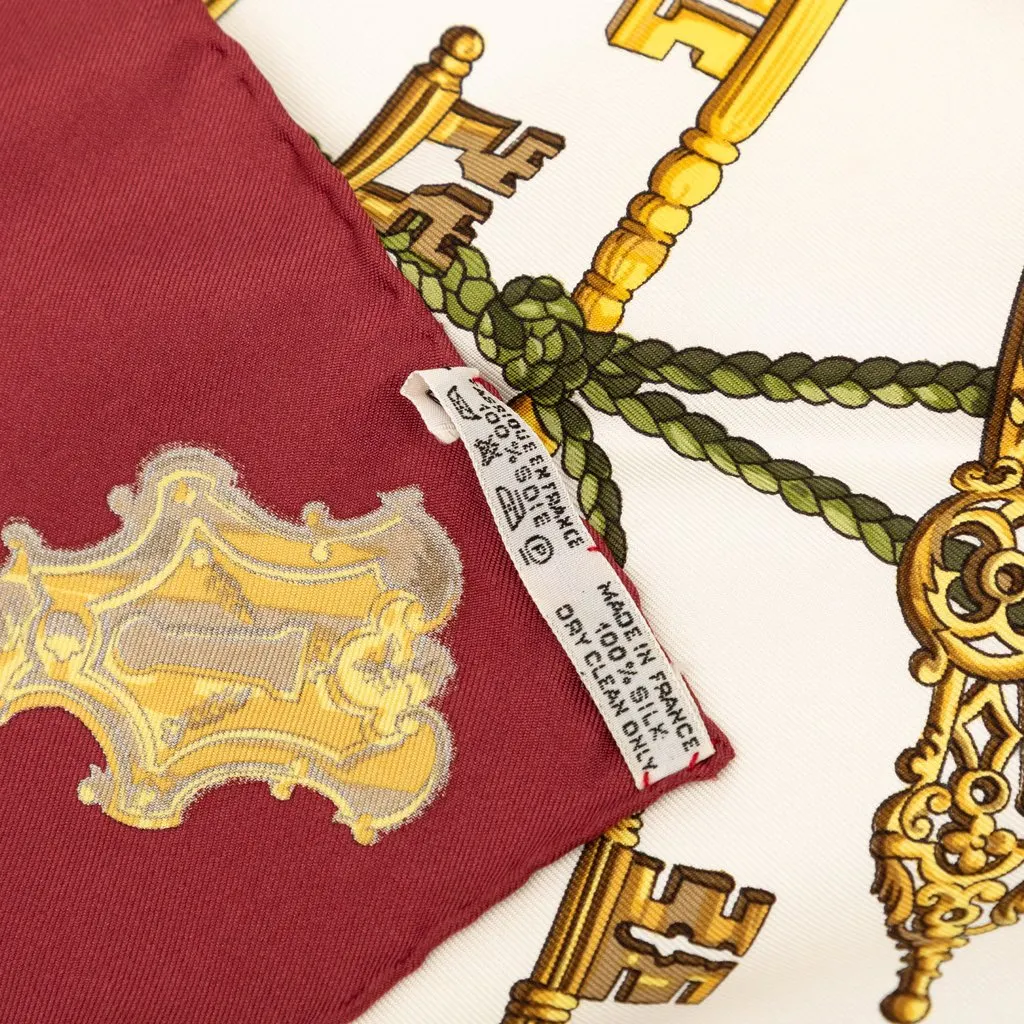 Hermès Les Cles Silk Scarf 90 White Very good - Box View