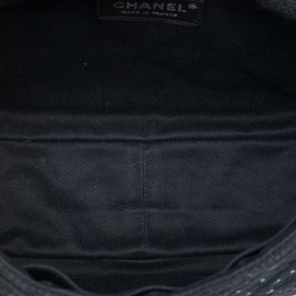 Chanel Jumbo Sequin Embellished Quilted Tweed Reissue 2.55 Messenger Flap Black Tweed Very good - Model View