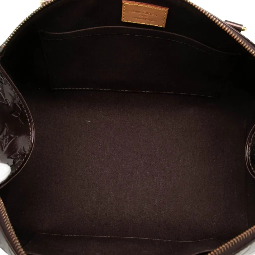 Louis Vuitton Monogram Vernis Sherwood PM Purple Leather Very good - Model View