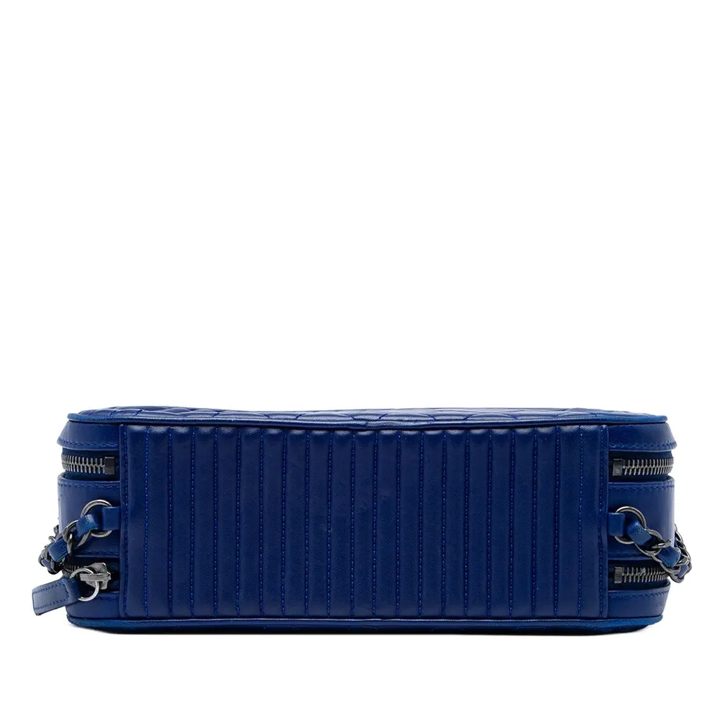 Chanel Large Quilted Lambskin Coco Boy Camera Bag Blue Leather Very good - Inside View