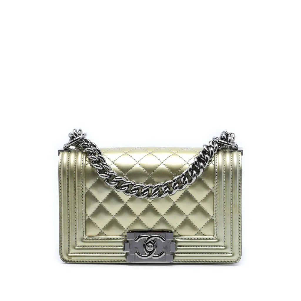 Chanel Small Bicolor Quilted Metallic Patent Boy Flap Gold Leather Very good - Front View