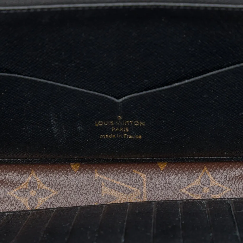 Louis Vuitton Monogram Daily Organizer Brown Good - Model View
