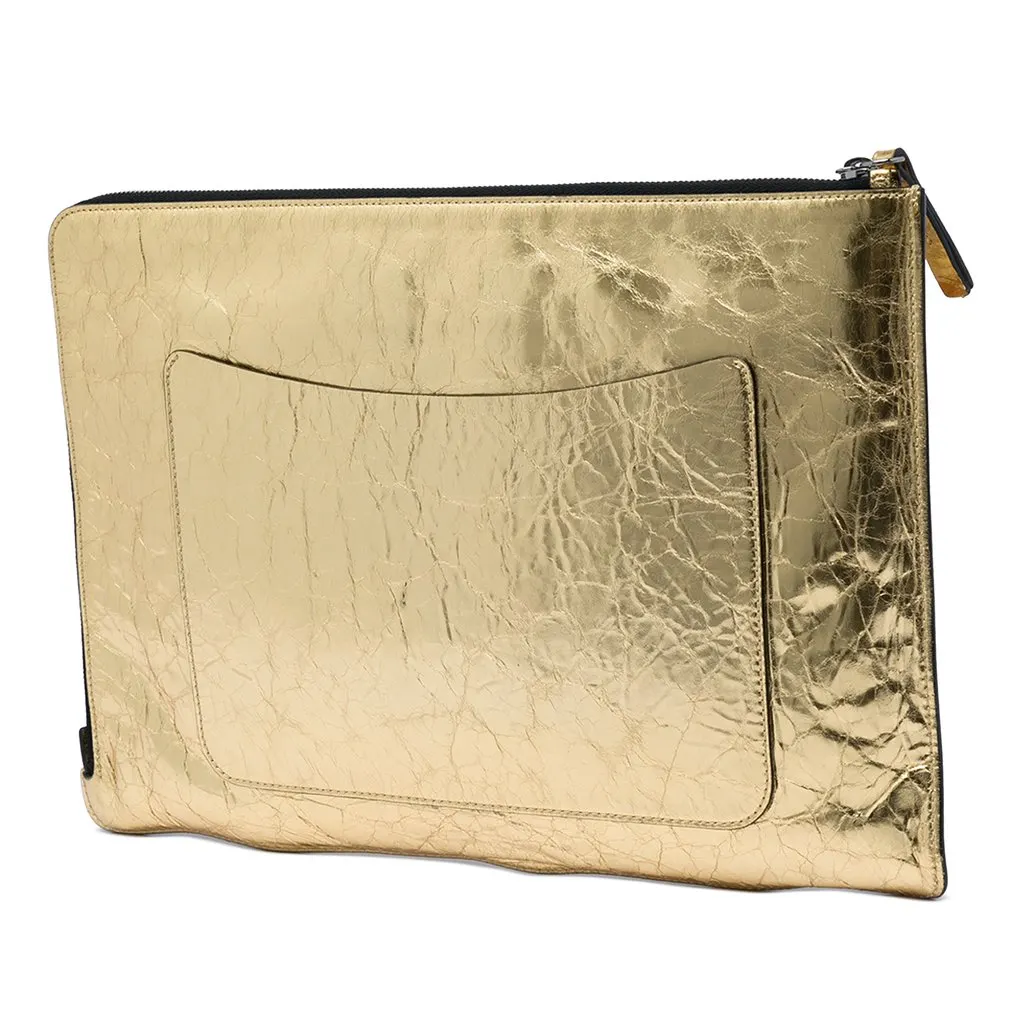 Chanel Metallic Crinkled Calfskin Feministe Mais Feminine Pouch Gold Leather Very good - Back View