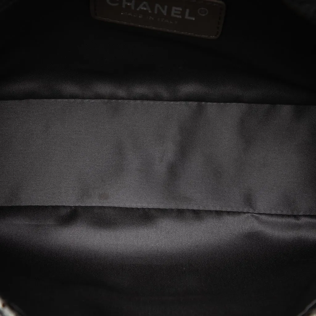 Chanel Medium Reissue Perforated Calfskin Drill Flap Silver Leather Very good - Model View
