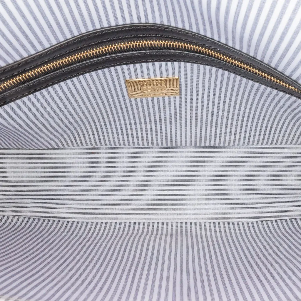 Fendi Striped Jersey Baguette Satchel White Very good - Model View