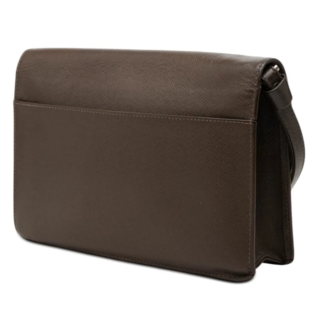 Louis Vuitton Taiga Selenga Brown Leather Very good - Back View