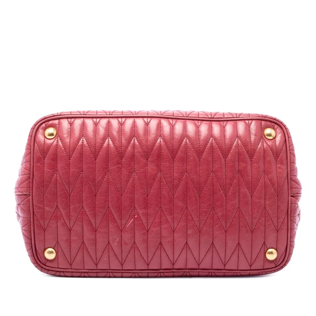 Miu Miu Medium Matelasse Vitello Shine Double Handle Tote Red Leather Very good - Inside View