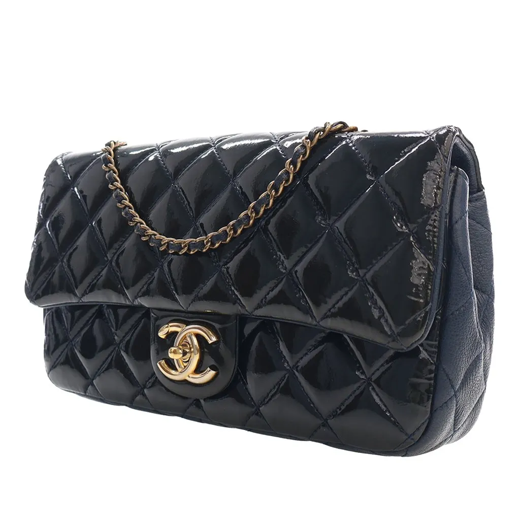 Chanel Paris Salzburg Medium Patent and Goatskin CC Eyelet Flap Blue Leather Very good - Model View