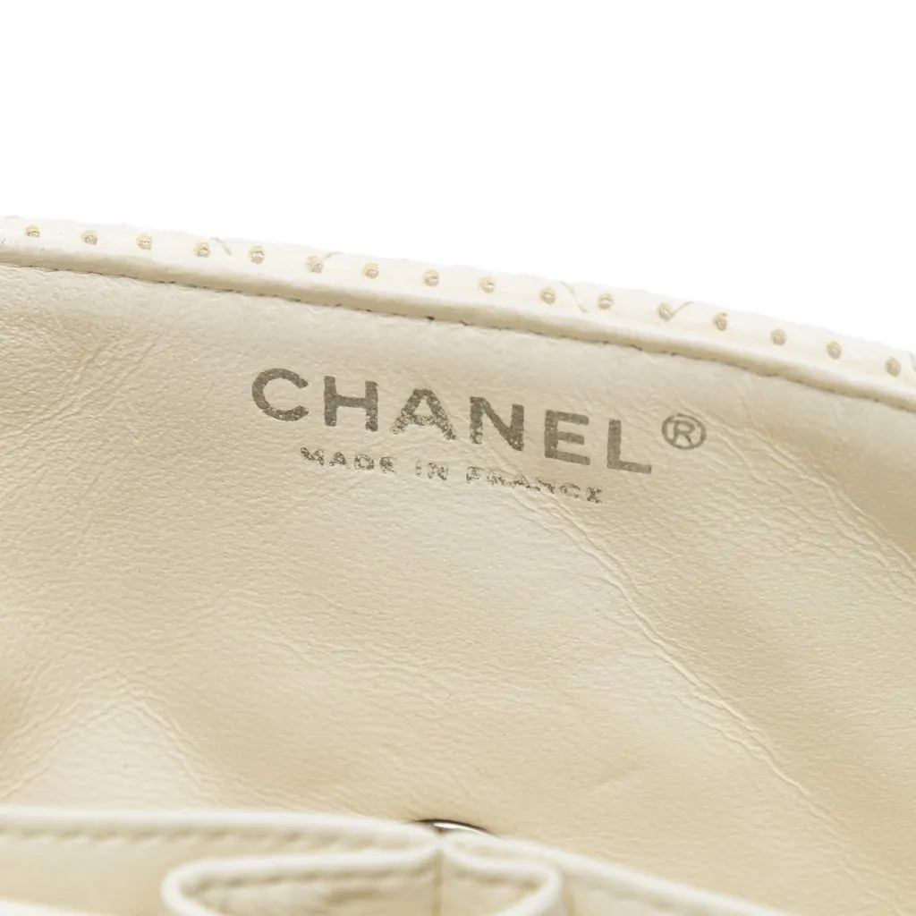 Chanel Classic Perforated Lambskin East West Flap White Leather Very good - Box View