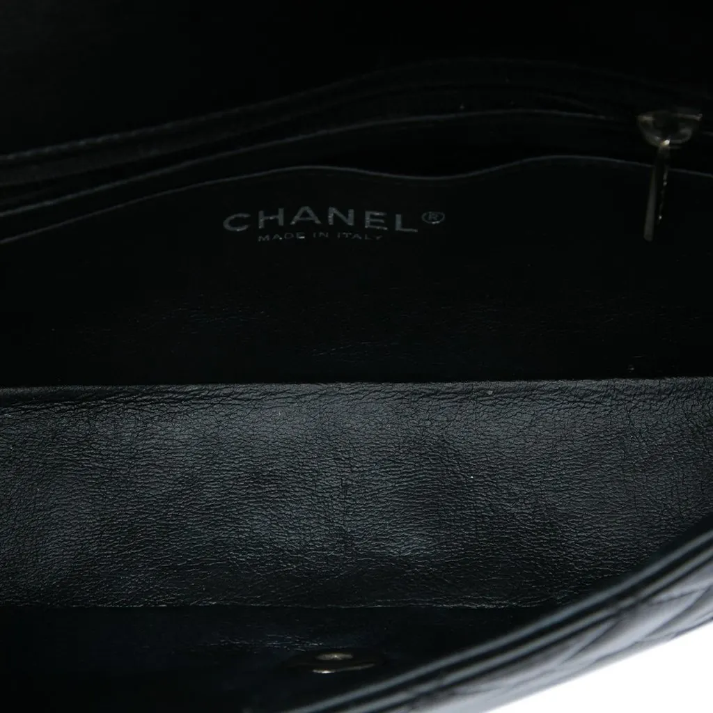 Chanel Mini Rectangular Classic Patent Single Flap Black Leather Very good - Model View