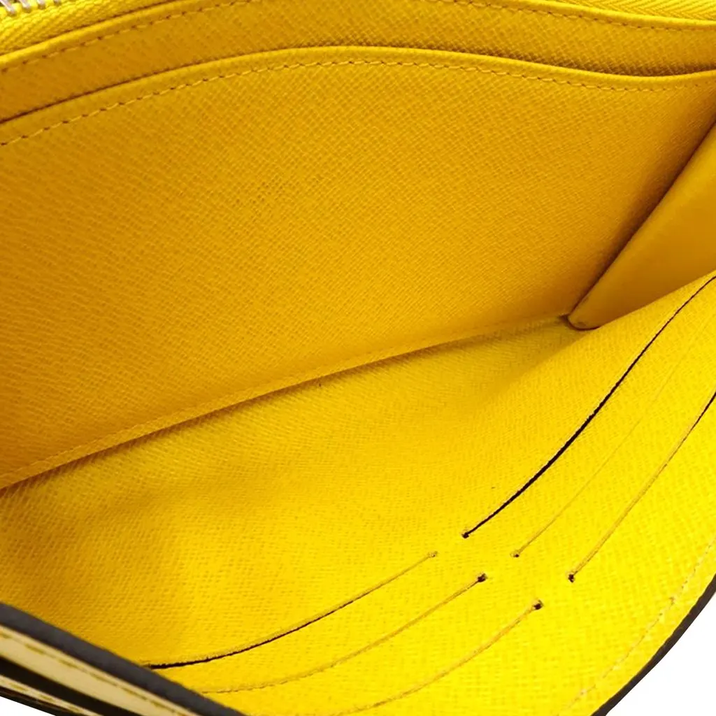 Louis Vuitton Epi Sarah Long Wallet Yellow Leather Very good - Model View
