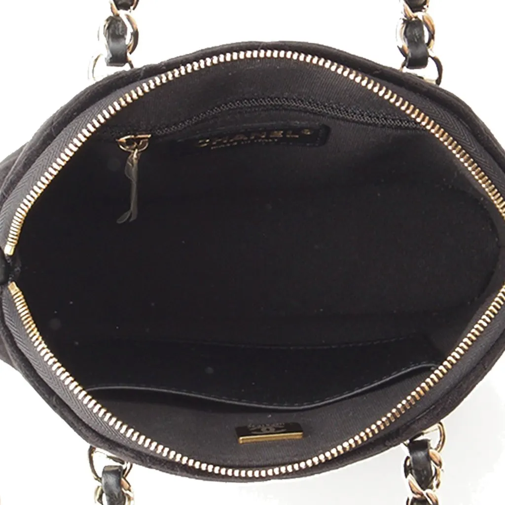 Chanel Quilted Velvet Coco Clutch With Chain Black Very good - Box View