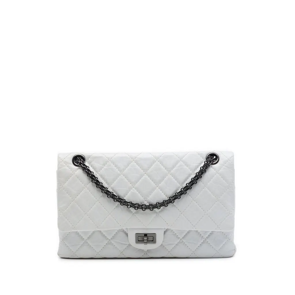 Chanel Quilted Aged Calfskin Reissue 2.55 Double Flap 226 White Leather Very good - Front View
