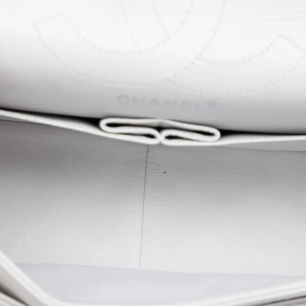 Chanel Quilted Aged Calfskin Reissue 2.55 Double Flap 226 White Leather Very good - Model View