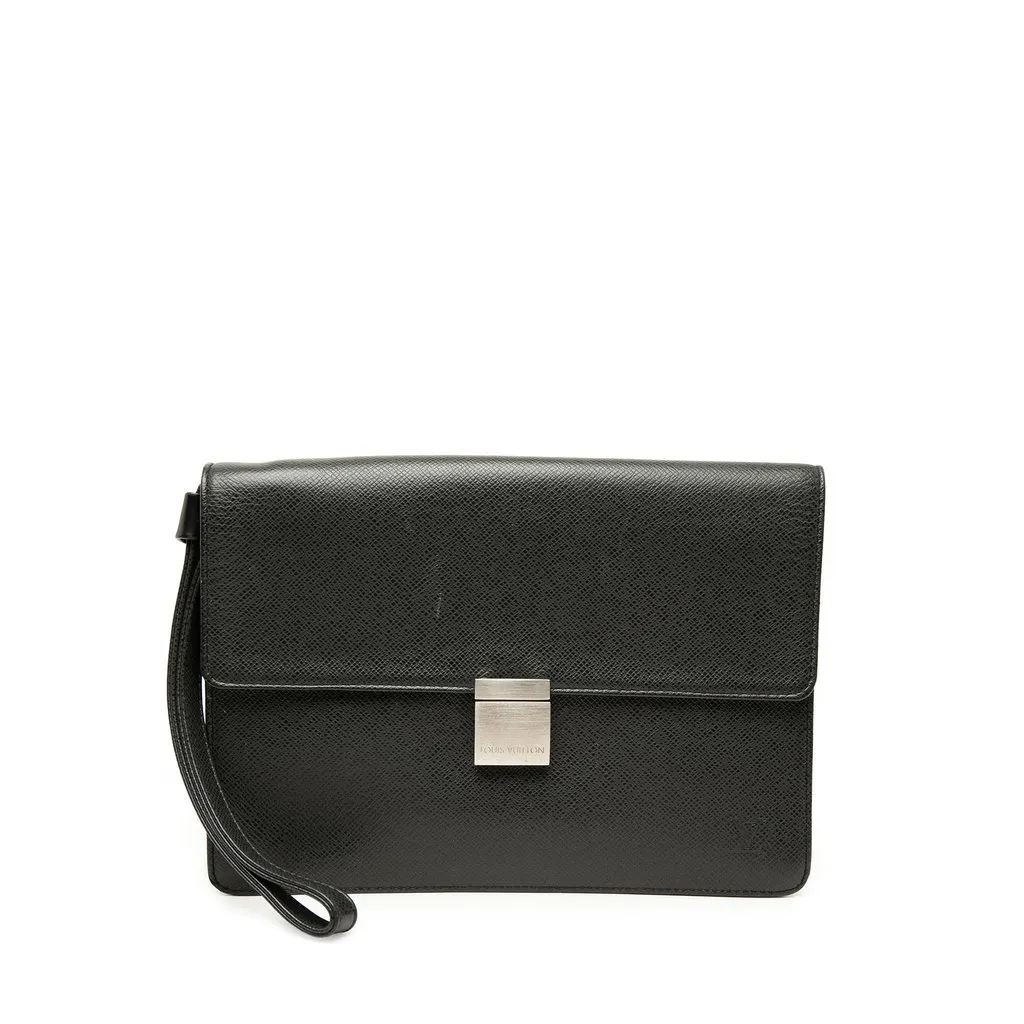 Louis Vuitton Taiga Selenga Black Leather Very good - Front View