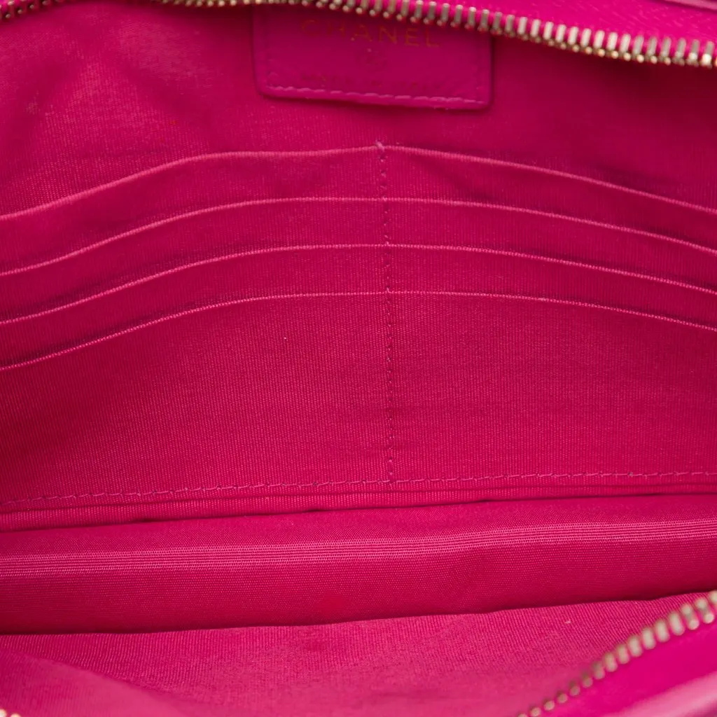 Chanel Quilted Tweed PVC Logo Wristlet Clutch Pink Very good - Model View