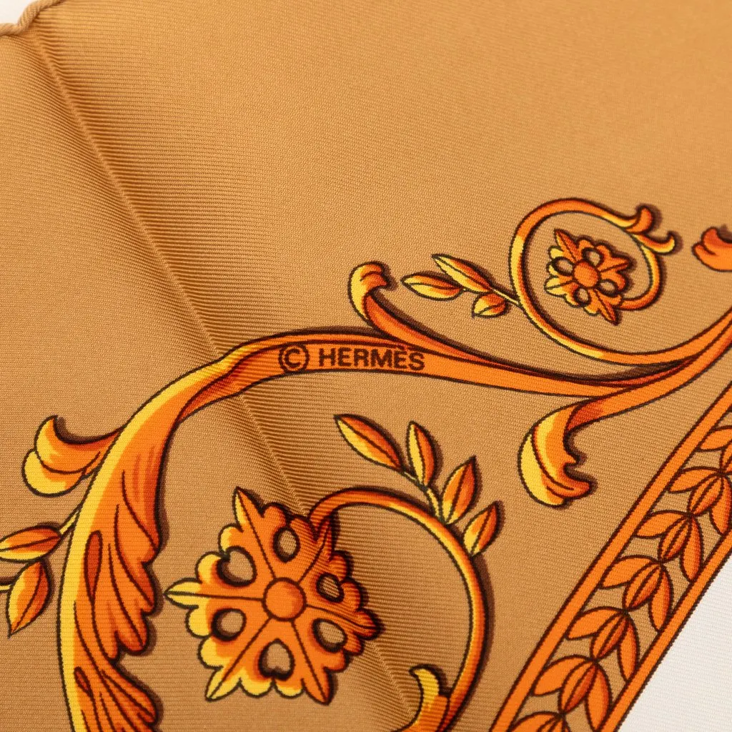 Hermès La Promenade De Longchamps Silk Scarf 90 Beige Very good - Box View