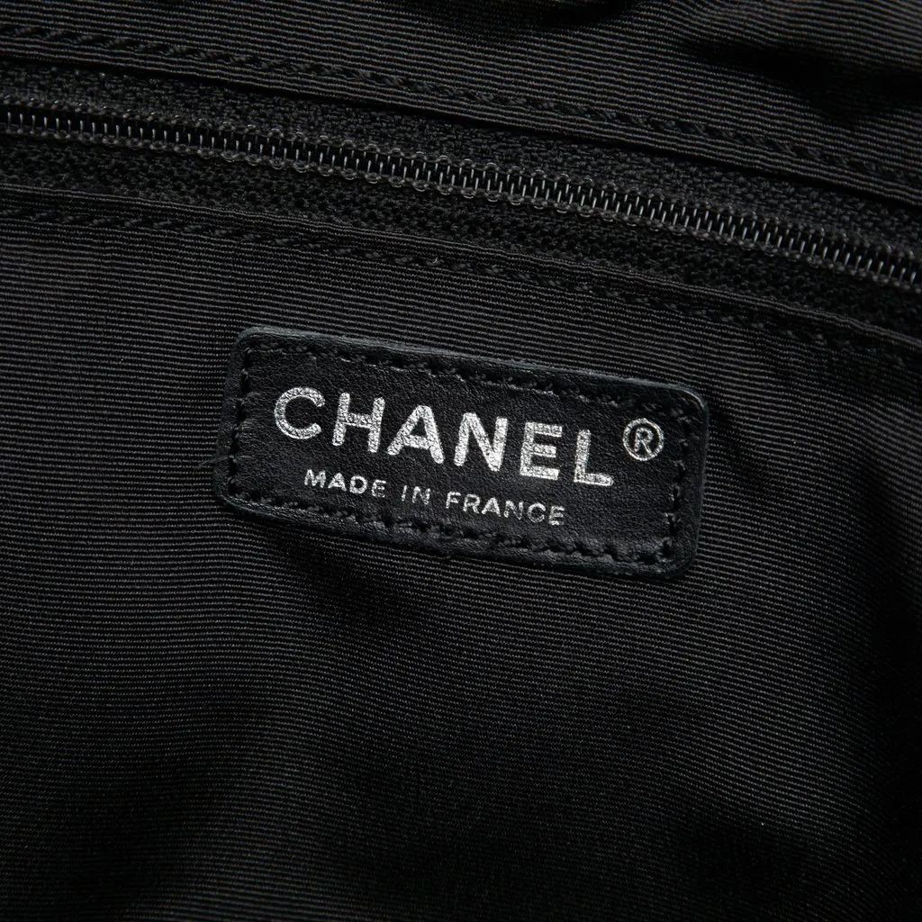 Chanel Large Quilted Patent In The Business Tote Black Leather Very good - Box View