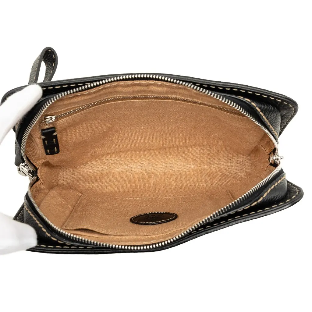 Fendi Cuoio Romano Selleria Zip Around Wristlet Pouch Black Leather Very good - Model View